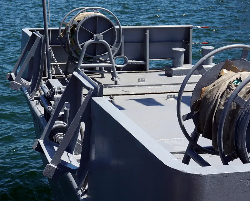 Maritime vessel deck machinery